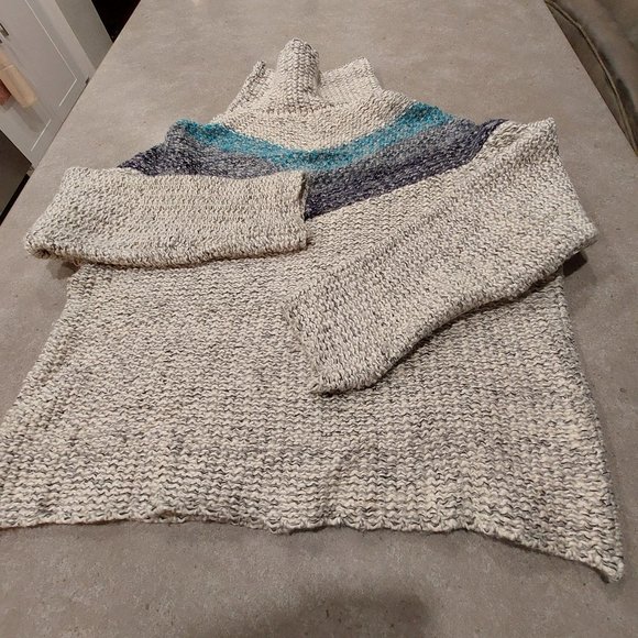 Vintage Havana Gray and Blue Cowl Neck Sweater - Picture 11 of 13